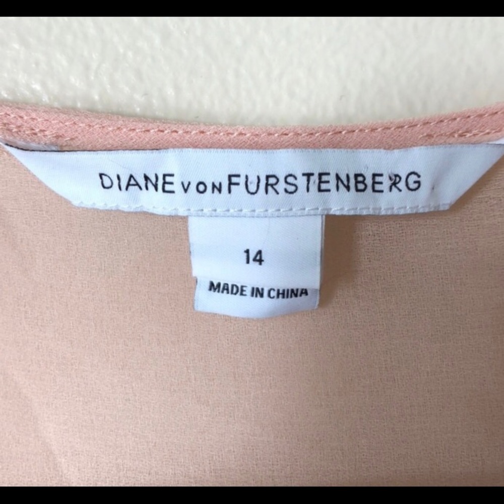 Diane Von Furstenberg Breezy Cowl Neck Blouse, EUC - Picture 3 of 6